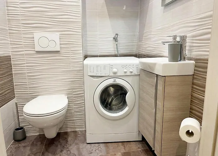 Modern 1br Near Amusement Park Apartamento Viena